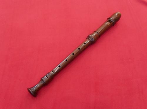 番号210【中古品】アルトリコーダー　ロッテンブルグ　4305　パリサンダー材