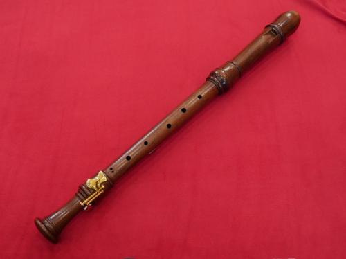 番号216【中古品】(MOECK)テナーリコーダー 449A　キー付き　パリサンダー材